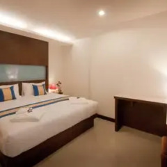 Отель Blue Sky Patong 3* Номер Делюкс с двуспальной кроватью фото 12