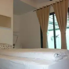 Lisbon Destination Hostel Стандартный номер с 2 отдельными кроватями (общая ванная комната) фото 7