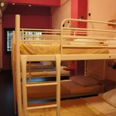 Отель Beds & Dreams Inn @ Clarke Quay 2* Кровать в общем номере с двухъярусной кроватью