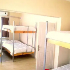 Kevin's Hostel Кровать в общем номере