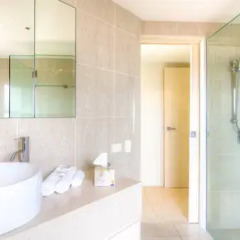 Отель The Waterford on Main Beach Апартаменты с различными типами кроватей фото 17