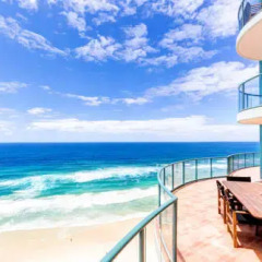 Отель The Waterford on Main Beach Апартаменты с различными типами кроватей фото 16