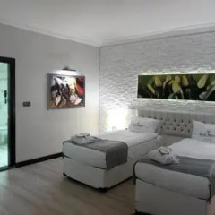 Real House Boutique Hotel Стандартный номер с различными типами кроватей фото 8