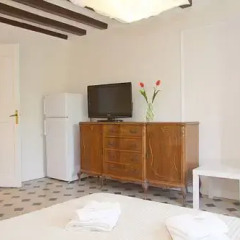 Апартаменты Rent4Days Ramblas Apartments Студия фото 2