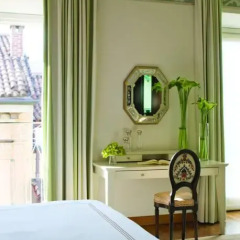 Four Seasons Hotel Milano 5* Улучшенный номер с различными типами кроватей