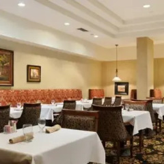 Ramada Plaza Hotel And Conference Center 4* Стандартный номер фото 8