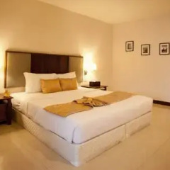 Отель Sm Grande Residence 3* Номер Делюкс