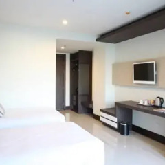 Отель Crystal Suites Suvarnabhumi Airport 3* Номер Делюкс