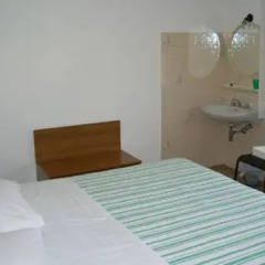 Hotel Vidale Стандартный номер с двуспальной кроватью (общая ванная комната)