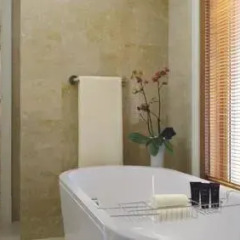 Отель The Ritz-Carlton Abu Dhabi, Grand Canal 5* Стандартный номер с различными типами кроватей фото 12