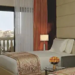 Отель The Ritz-Carlton Abu Dhabi, Grand Canal 5* Представительский люкс с различными типами кроватей фото 9