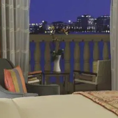Отель The Ritz-Carlton Abu Dhabi, Grand Canal 5* Номер Делюкс с различными типами кроватей фото 4