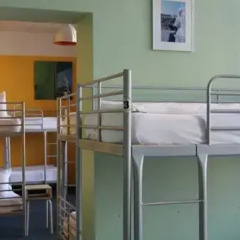 Отель St Christophers Inn Berlin Кровать в общем номере с двухъярусной кроватью