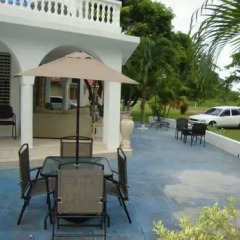 Отель By The Sea Vacation Home And Villa 3* Люкс с различными типами кроватей фото 36