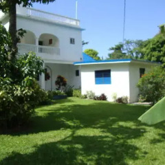 Отель By The Sea Vacation Home And Villa 3* Люкс с различными типами кроватей фото 34