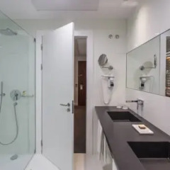 Отель Olissippo Saldanha 4* Улучшенный номер с различными типами кроватей фото 6
