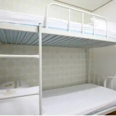 Отель K-POP GUESTHOUSE Seoul Station 2* Стандартный номер с 2 отдельными кроватями фото 7