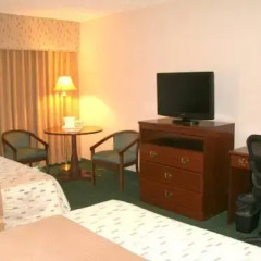 Clarion Hotel Conference Center 3* Стандартный номер фото 2