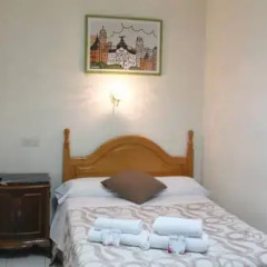 Отель Hostal Faustino Стандартный номер с двуспальной кроватью фото 6