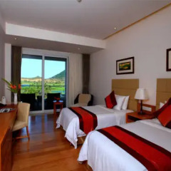 Отель Mingshen Golf & Bay Resort Sanya 4* Улучшенный номер с различными типами кроватей