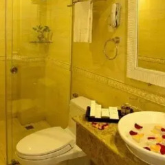 Hanoi Trendy Hotel & Spa 3* Люкс с различными типами кроватей фото 13