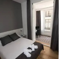 Отель Hostalin Barcelona Gran Via 3* Улучшенный номер с различными типами кроватей фото 7