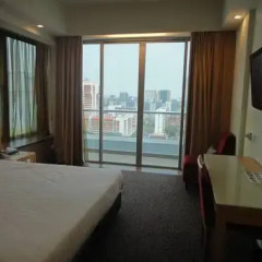 Отель Hilton Garden Inn Singapore Serangoon 4* Номер категории Премиум с различными типами кроватей фото 2