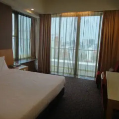 Отель Hilton Garden Inn Singapore Serangoon 4* Номер категории Премиум с различными типами кроватей фото 13