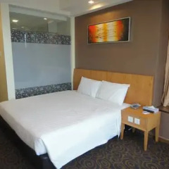 Отель Hilton Garden Inn Singapore Serangoon 4* Номер категории Премиум с различными типами кроватей фото 9
