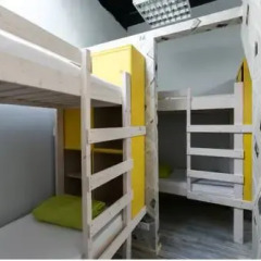 Fabrika Hostel Кровать в общем номере с двухъярусной кроватью