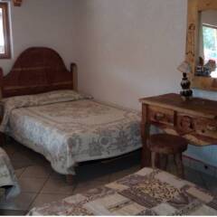 Отель Copper Canyon Trail Head Inn Стандартный номер с различными типами кроватей