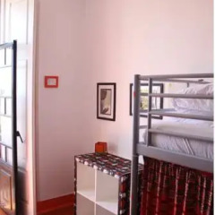 Peniche Hostel Кровать в общем номере с двухъярусной кроватью фото 2