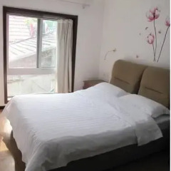Lucky Family Hostel Стандартный номер с двуспальной кроватью
