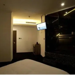 Me. Hotel Стандартный номер с различными типами кроватей фото 5