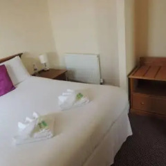 Queens Promenade Hotel 3* Стандартный семейный номер с различными типами кроватей фото 4