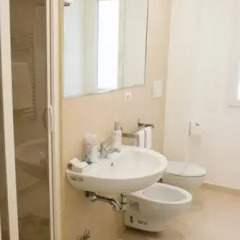 Отель Rome & Suites 2* Стандартный номер с различными типами кроватей (общая ванная комната) фото 4