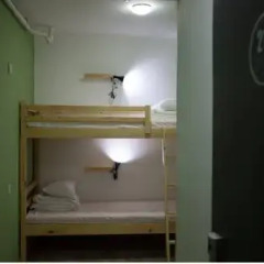 Freeguys Hostel Кровать в женском общем номере с двухъярусной кроватью