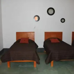 Home And Hostel Кровать в мужском общем номере