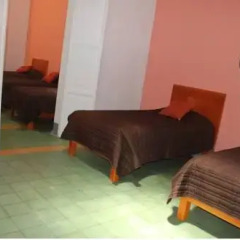 Home And Hostel Кровать в общем номере