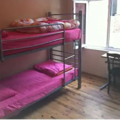 Innjoy Hostel - Adults Only Кровать в общем номере двухъярусные кровати