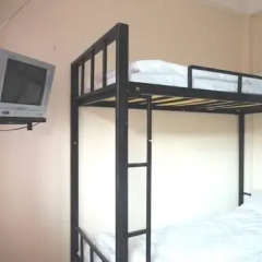 Отель Sapa Backpackers Кровать в общем номере