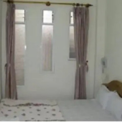 Отель Sen Vang Guesthouse Стандартный номер с различными типами кроватей
