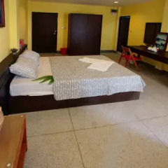 Sri Krungthep Hotel 2* Улучшенный номер с различными типами кроватей фото 4