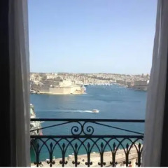 Grand Harbour Hotel 2* Стандартный номер с двуспальной кроватью