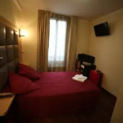 Hotel de France 2* Стандартный номер с двуспальной кроватью (общая ванная комната) фото 5