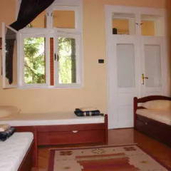 Hostel Slow Стандартный номер с различными типами кроватей (общая ванная комната)