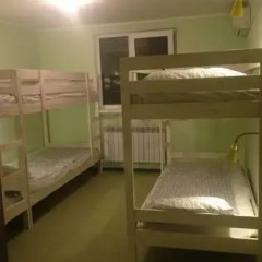 Хостел Олимп Кровать в мужском общем номере с двухъярусными кроватями фото 2