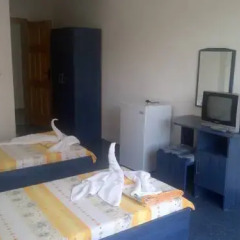 Отель Adele Guest House Стандартный номер фото 9