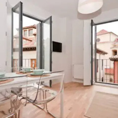 Отель Luxe Home Plaza Mayor Апартаменты с различными типами кроватей