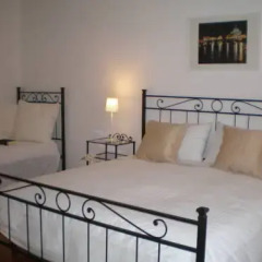 Отель Prati Special Guest Rome Centre Rooms Стандартный номер с двуспальной кроватью (общая ванная комната) фото 2